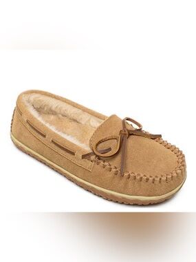 Minnetonka Chestnut Suede Shearling-Lined Moccasin